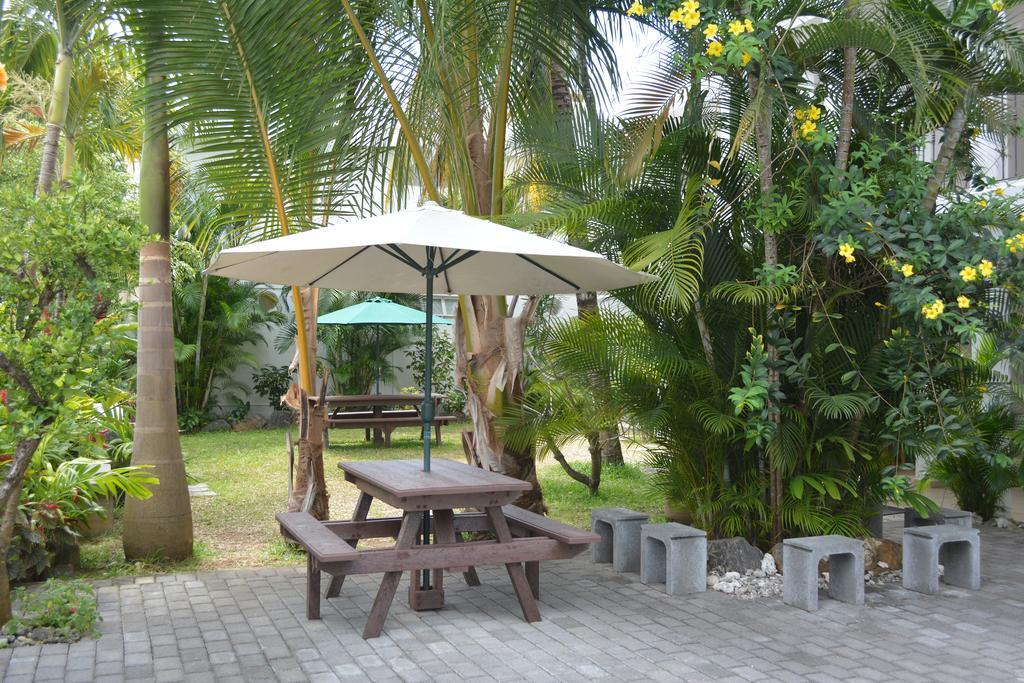 La Perla Holiday Apartments Pereybere Beach Exterior foto